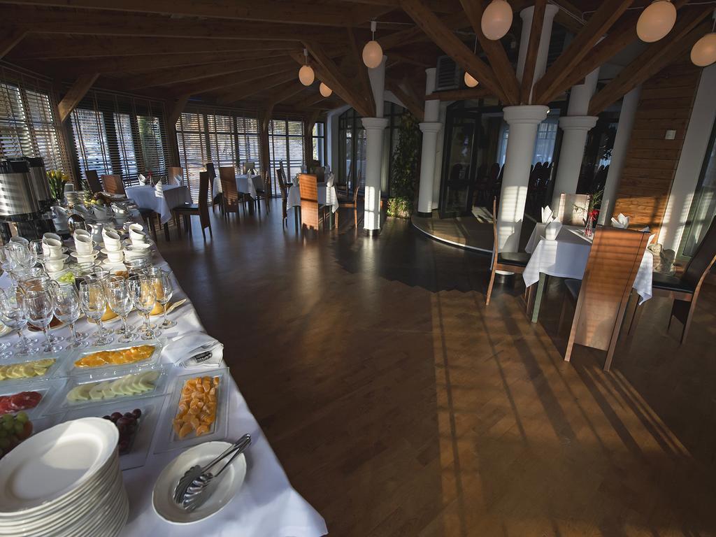 Warmia Park Hotel Olsztyn  Buitenkant foto